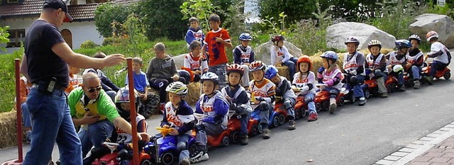 Auch ein Bobbycarrennen wird es in den Jugend-Aktiv-Wochen wieder geben.   | Foto: Archiv: Monika Warm