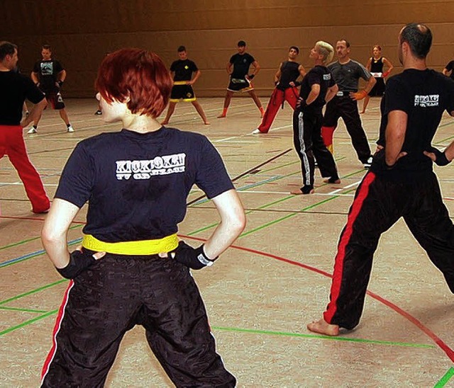 Fnfzig Sportler kamen in der Hochrheinhalle ins Schwitzen.   | Foto: Vollmar