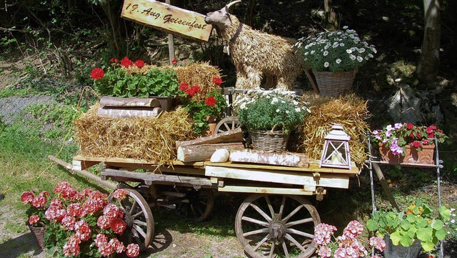 Ein liebevoll geschmckter Wagen hie ...m Brandenberger Geienfest willkommen.  | Foto: Ulrike Jger