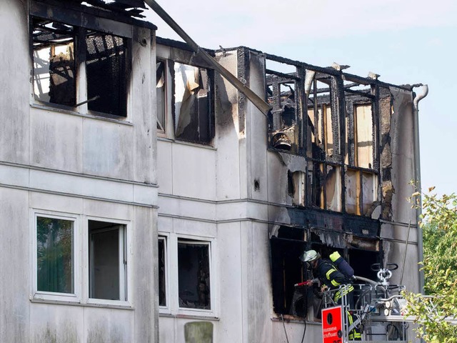 Nach dem Brand: Das Asylbewerberheim im Stuttgarter Stadtteil Heumaden.  | Foto: dapd