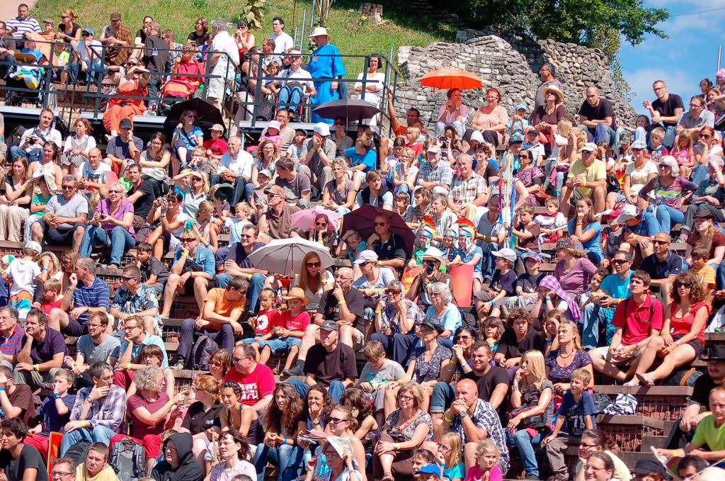 Zu Tausenden strmten die Besucher am Wochenende zum 17. Rmerfest in Augusta Raurica.