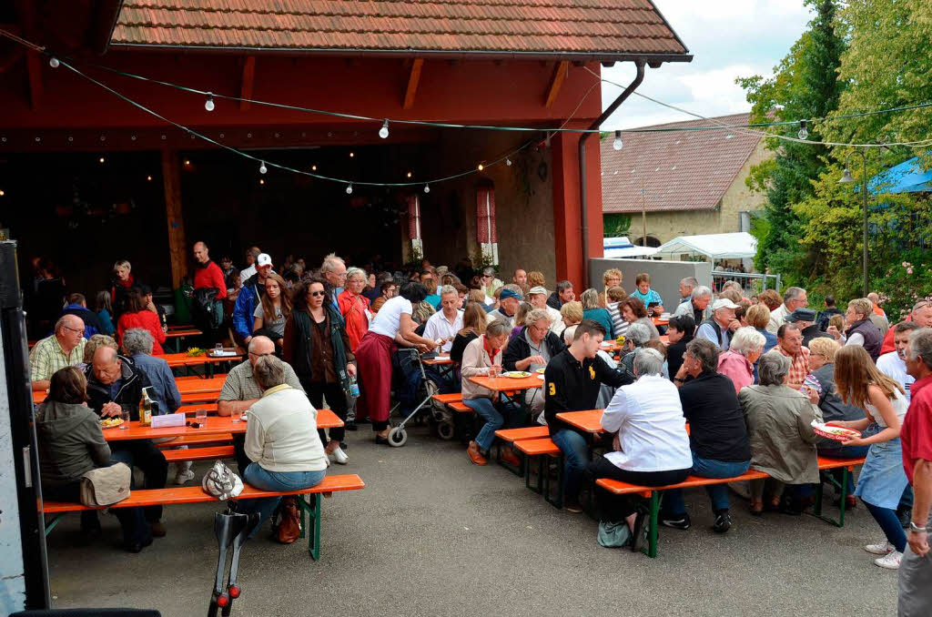 Impressionen vom Weinfest in Wolfenweiler<?ZP?>
