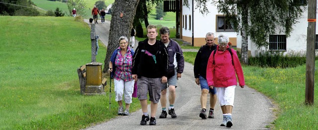 Schritt um Schritt durch die Orne ging...m 50. Internationalen Volkswandertag.   | Foto: eva Korinth