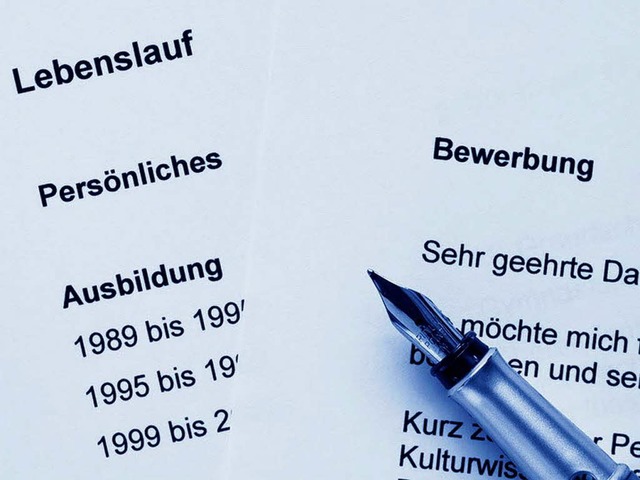 Der Lebenslauf &#8211; fester Bestandteil der Bewerbung  | Foto: fotolia.com/Andreas Franke