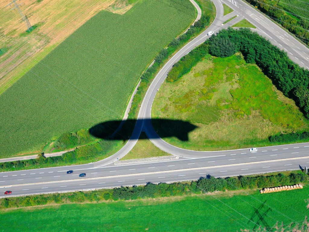 Impressionen vom Zeppelin-Flug bers Offenburger Rebland