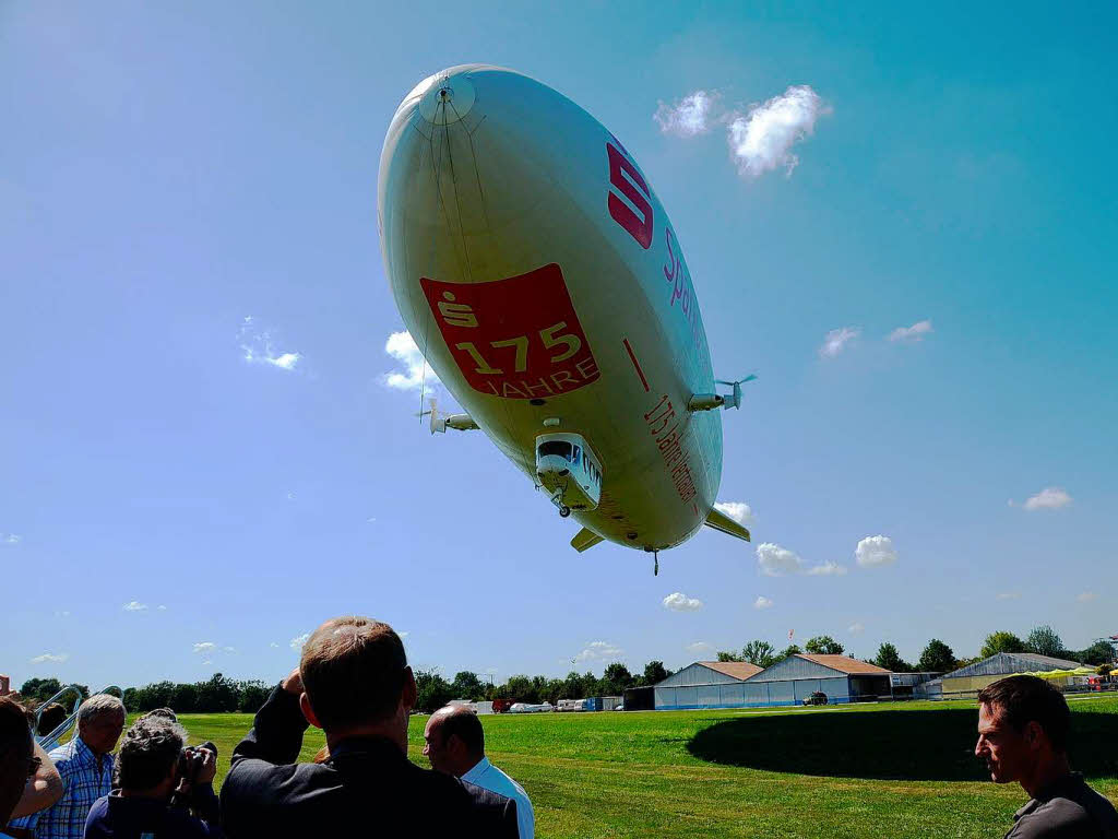 Impressionen vom Zeppelin-Flug bers Offenburger Rebland