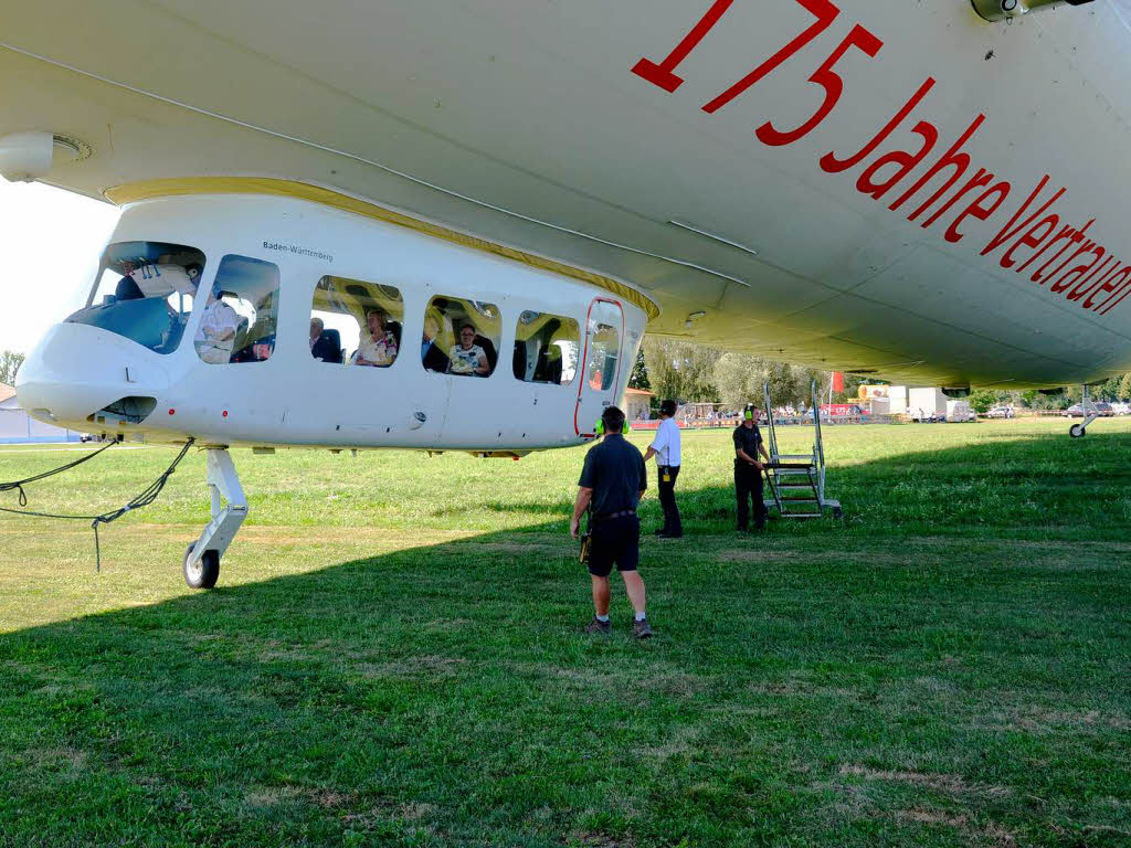 Impressionen vom Zeppelin-Flug bers Offenburger Rebland