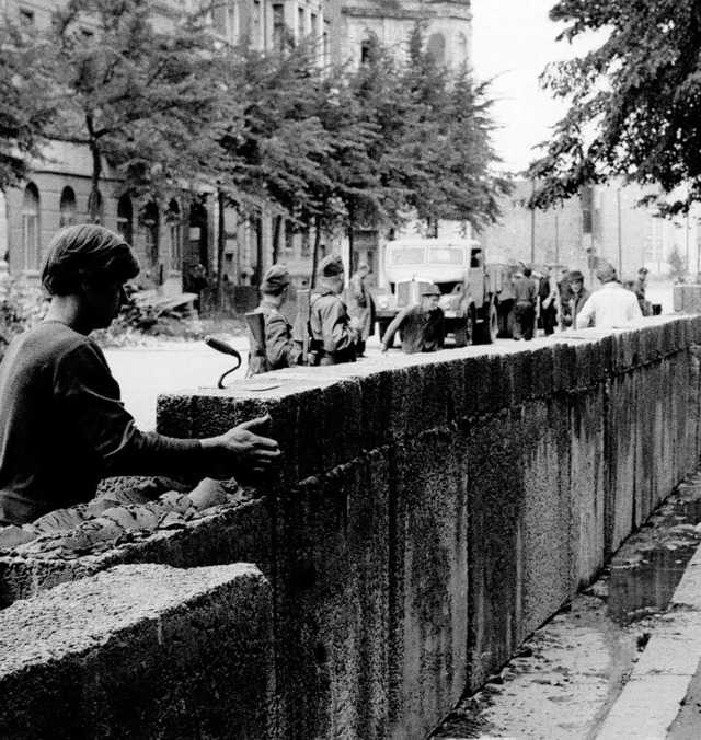 Geteiltes Deutschland: Bau der Berliner Mauer, 1961  | Foto: dpa