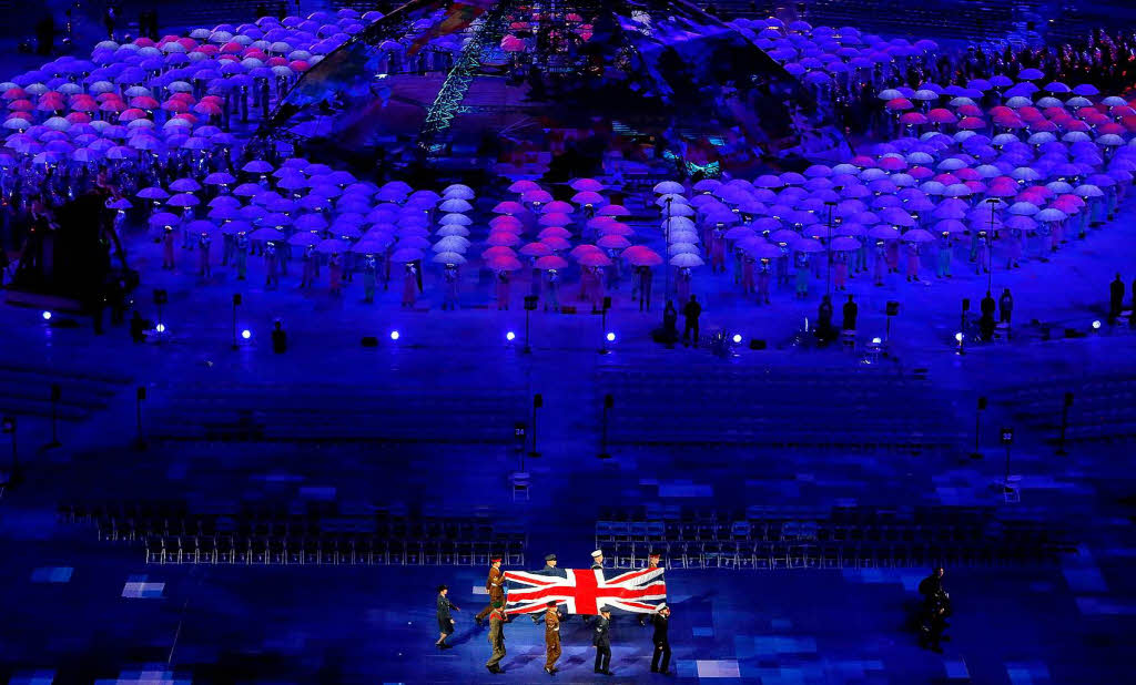 Mehr als 4200 Athleten erlebten einen triumphalen Empfang im Londoner Olympiastadion.