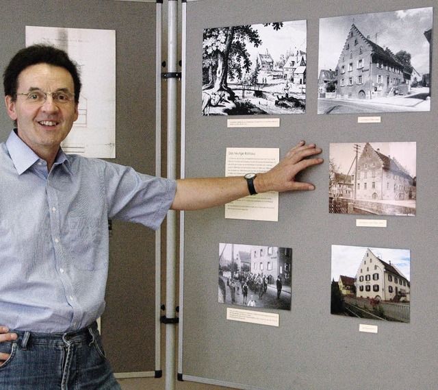 &#8222;100 Jahre Rathaus Eimeldingen&#...dem Gemeindearchiv zusammen getragen.   | Foto: Regine  Ounas-Krusel