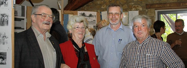 In der Ausstellung 150 Jahre Gesangver...tube Helmut Bruning und Hans Brogle.   | Foto: Nikolaus Trenz