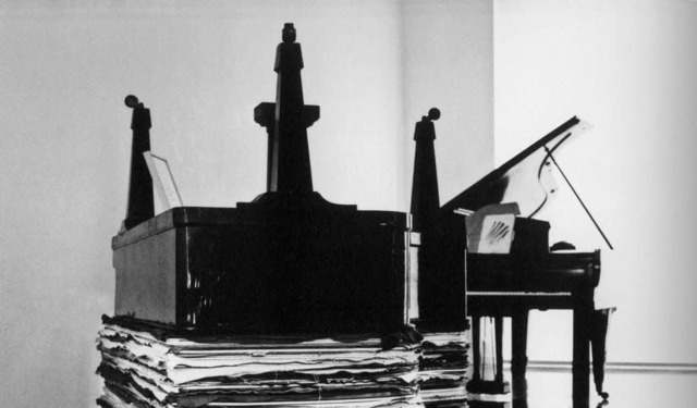 John Cage: Piano-Skulptur (1989) im Ka...g &#8222;A House Full of Music&#8220;   | Foto: Pro