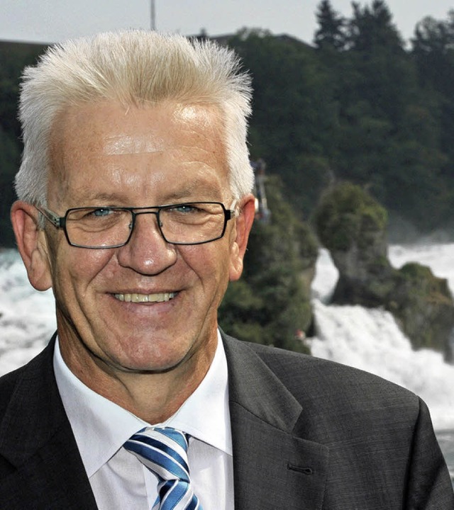 Kretschmann vor Rheinfall   | Foto: dpa