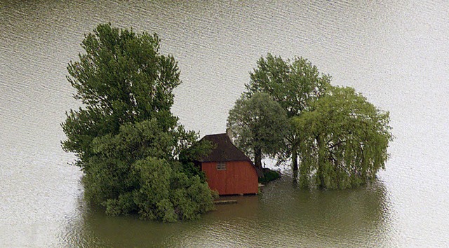 Stets mit allem rechnen: Hochwasser am Oberrhein (Mai 1999)   | Foto: dpa