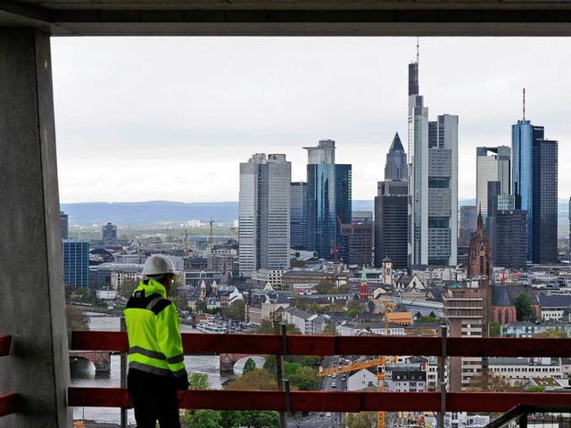 Die Frankfurter Bankentrme, aufgenomm...Baustelle des Neubaus der Zentralbank   | Foto: dapd/Privat