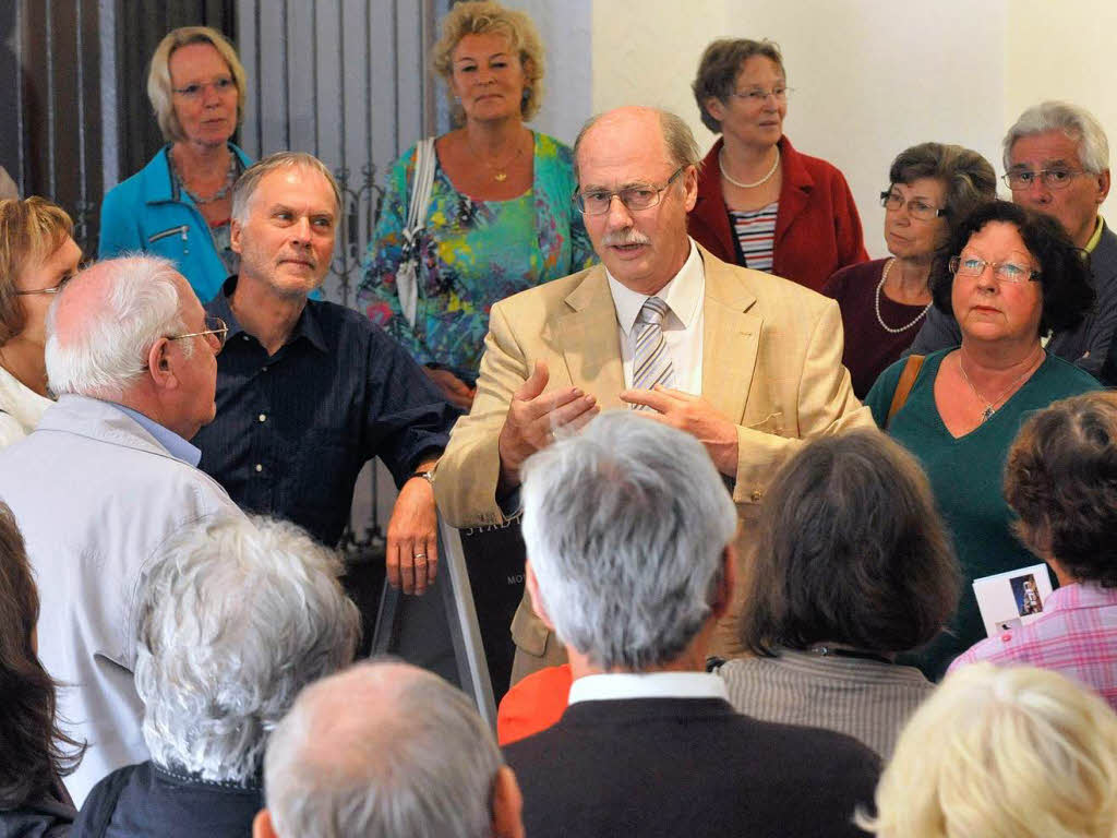 Der Basler Hof – Ort einer wechselvollren Geschichte. Der Basler Hof – Ort einer wechselvollren Geschichte.