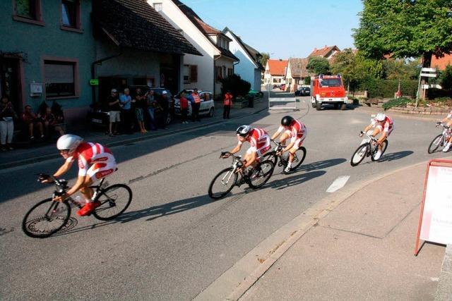 Fotos: Auftakt der Regio-Tour – Hartheim im Radsportfieber