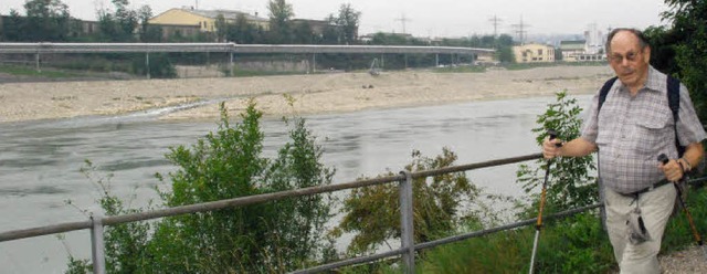 Weite Wege ber das neue Kraftwerk ms...bergang an der alten Stelle fordern.   | Foto: Ralf Staub