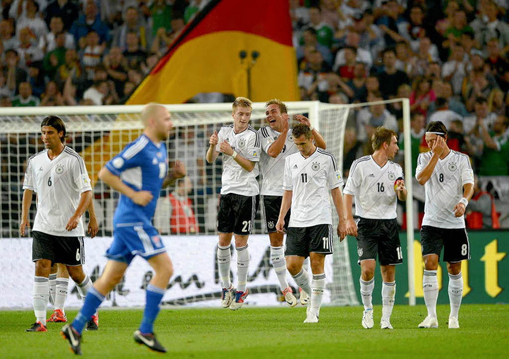 Die deutsche Nationalmannschaft besiegt Frer 3:0.