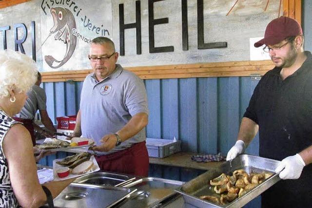 Besucher bringen Sitzfleisch mit