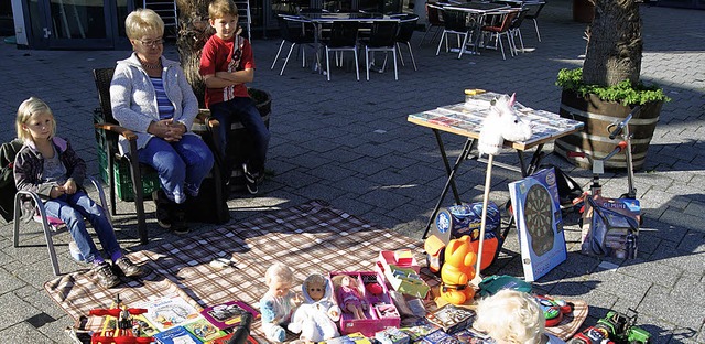 Hannes Brenneisen aus Egringen und sei... Rathausplatz in Efringen-Kirchen auf.  | Foto: Marco Schopferer