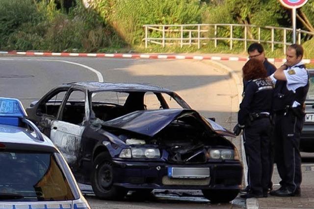 BMW vllig ausgebrannt