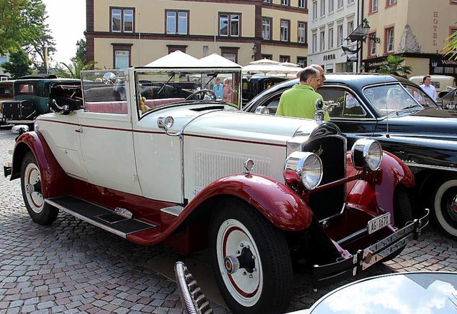 Der lteste der Packards, die gestern,...unen waren, stammt aus dem Jahr 1927.   | Foto: Tobias Hilpert