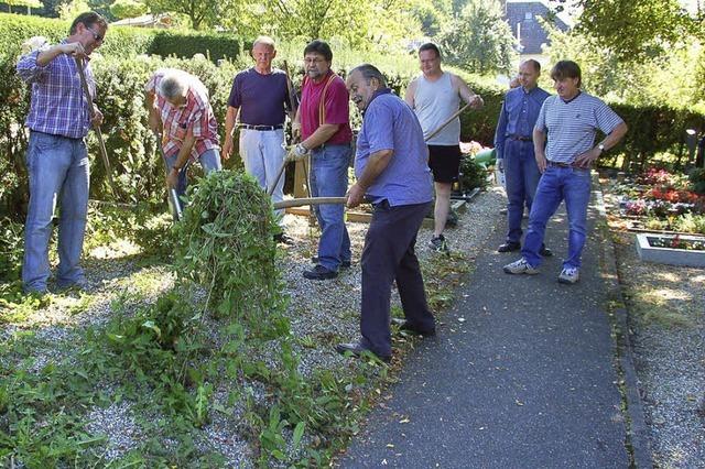 Einsatz auf dem Kuhbacher Friedhof