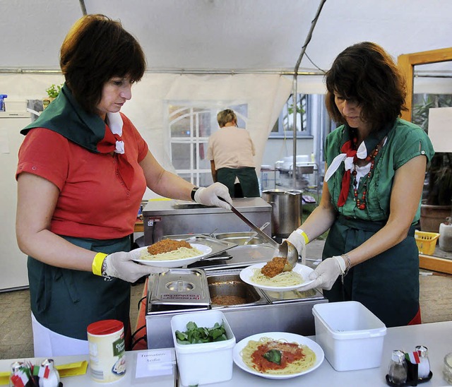 Fr den Hunger gibt es natrlich Pasta.   | Foto: Wolfgang Knstle