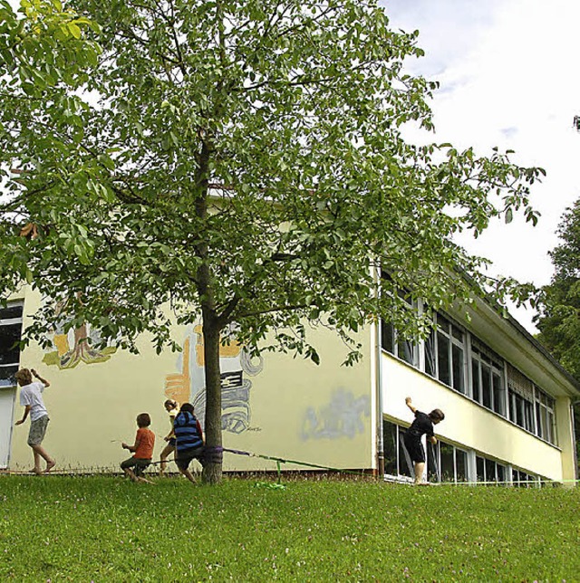 Knftig ein EOS-Schullandheim: das Schulhaus in Leiselheim.   | Foto: Vitt