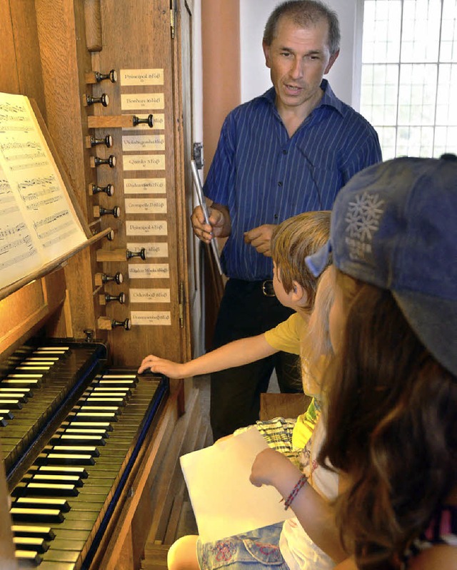 Wie so eine Kirchenorgel funktioniert ...o Vivaldi &#8222;malerisch&#8220; um.   | Foto: Markus Maier