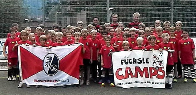 Die Teilnehmer des Fchsle-Camps im Todtnauer Stadion.   | Foto: Privat
