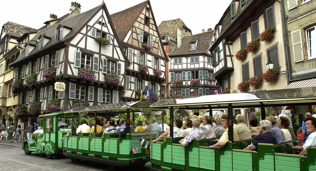 Touristen in Colmar &#8211; einem beliebten Ausflugsziel von Deutschen   | Foto: dpa/privat