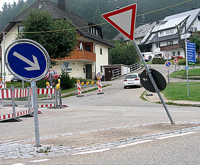 Unvermgen?  Vielleicht Protest? An de...rt durch enge Gassen steuern mssen.    | Foto: gert Brichta