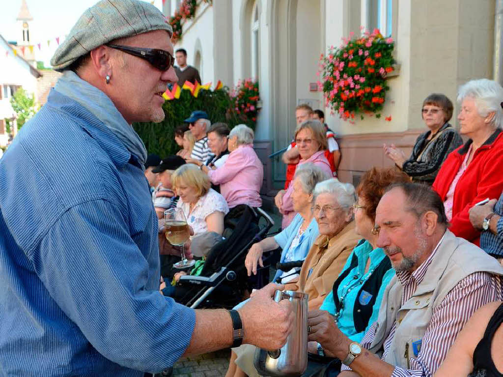 Weinprobe, Schf-Party und Festumzug – berall steppte der Br. <?ZP?>
