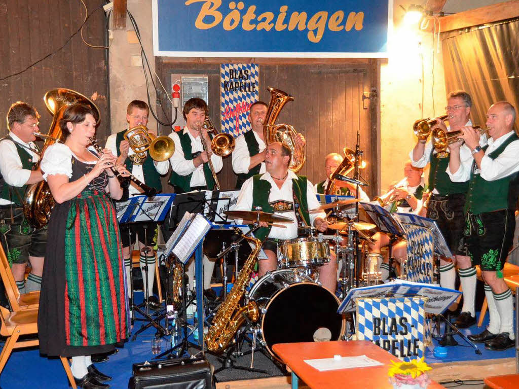 Besuch aus Bayern: Die Schffeldinger Musikanten spielen bei der Brass-Band auf.