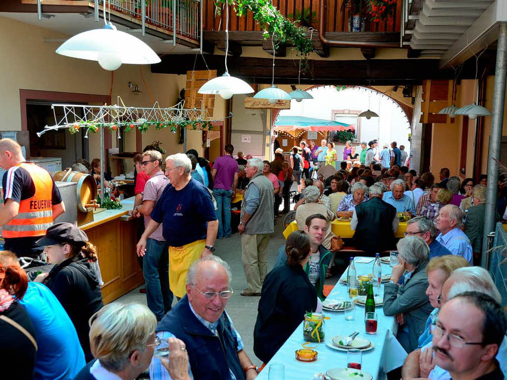 Ein Fest zum Genieen und Feiern: das 18. Btzinger Dorf- und Weinfest.