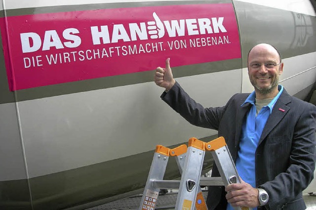 Christof Burger nach dem dem erstmalig...hrzeugs mit dem neuen Handwerks-Slogan  | Foto: Nikolaus Bayer