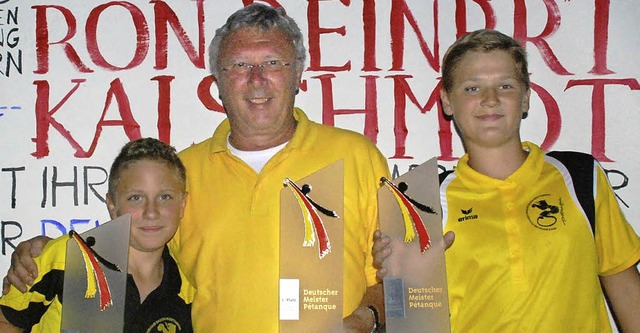 Die drei  Meister nach der Rckkehr: K...us Eschbach, Ron Reinert (von links).   | Foto:  Verein