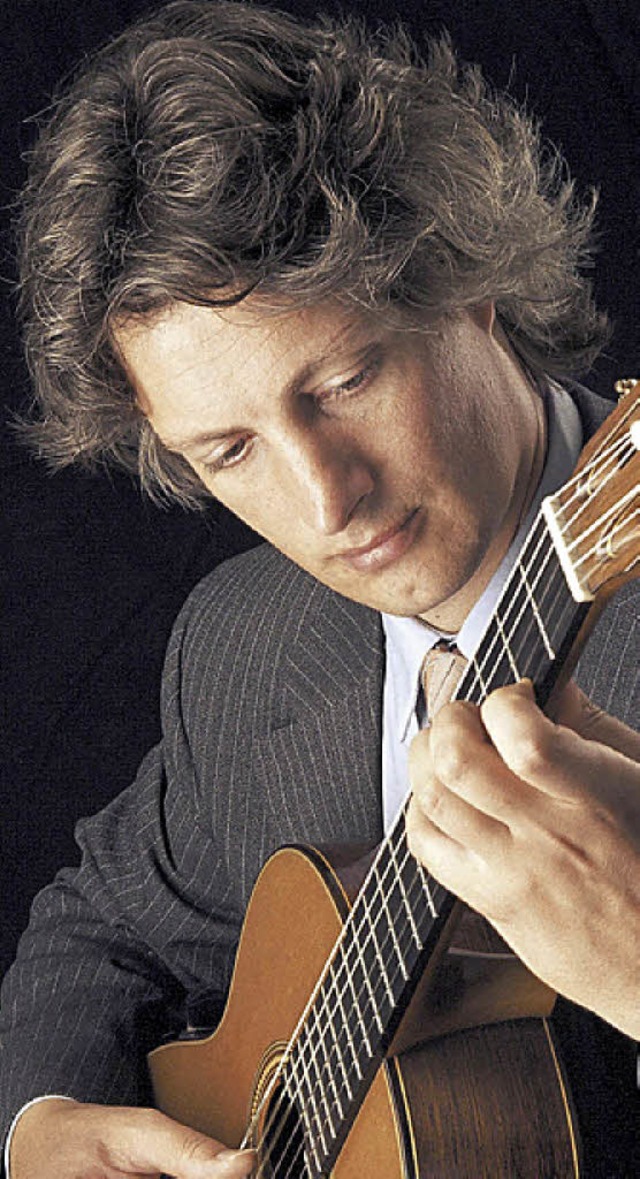 Die klassischen Gitarristen Andreas vo..., als dessen Vater Harald Stampa gilt.  | Foto: Kulturamt