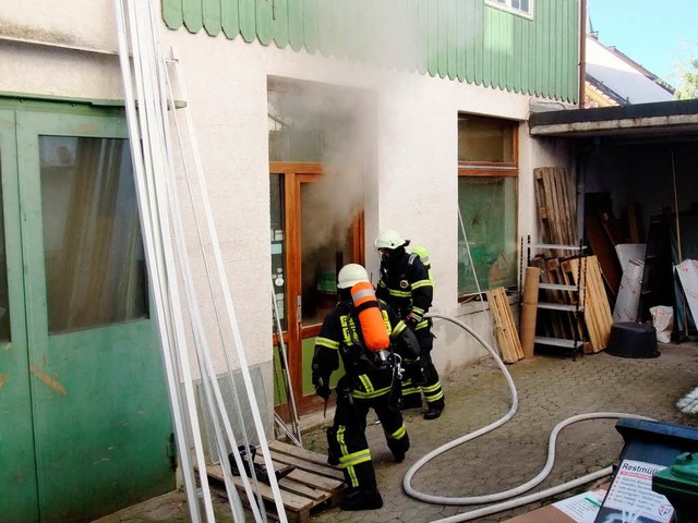 Schnell gelscht &#8211; der Brand in ...sterbau in der Stadtstrae in Herdern.  | Foto: Feuerwehr