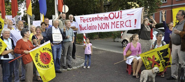 &quot;Ja zu Fessenheim, nein Danke zur...ndigte Stilllegung des AKW Fessenheim.  | Foto: Kai Kricheldorff