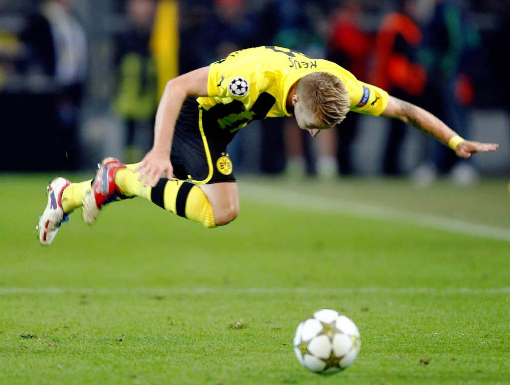 Immer den Ball im Blick: Dortmunds Marco Reus im Spiel gegen Amsterdam.
