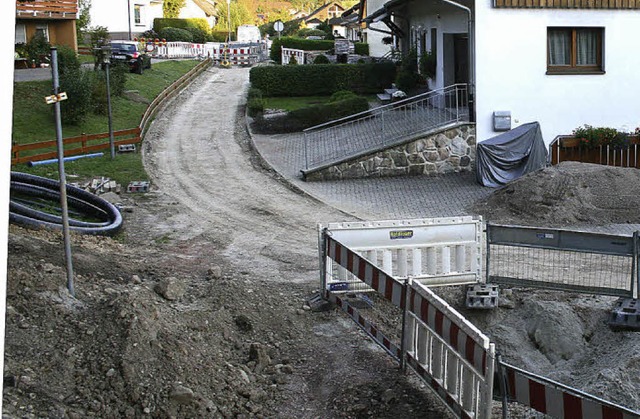 Bei den Bauarbeiten im Wohngebiet Somm...erlegt und die Strae neu asphaltiert.  | Foto: Irina Strohecker