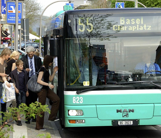 Die Linie 55 soll attraktiv bleiben. D...en Kandertalgemeinden  einiges kosten.  | Foto: Maier