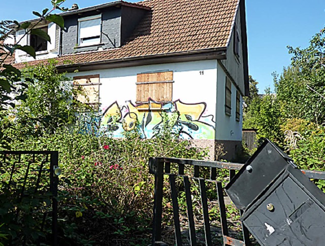 Symbol einer Fehlplanung: Abrisshaus im Fasanenweg.   | Foto: Seller