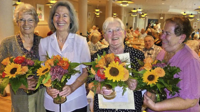 Fr ihr langjhriges  Engagement beim ... Lindenthal und Rita Scherkamp geehrt.  | Foto: Claudia Gempp