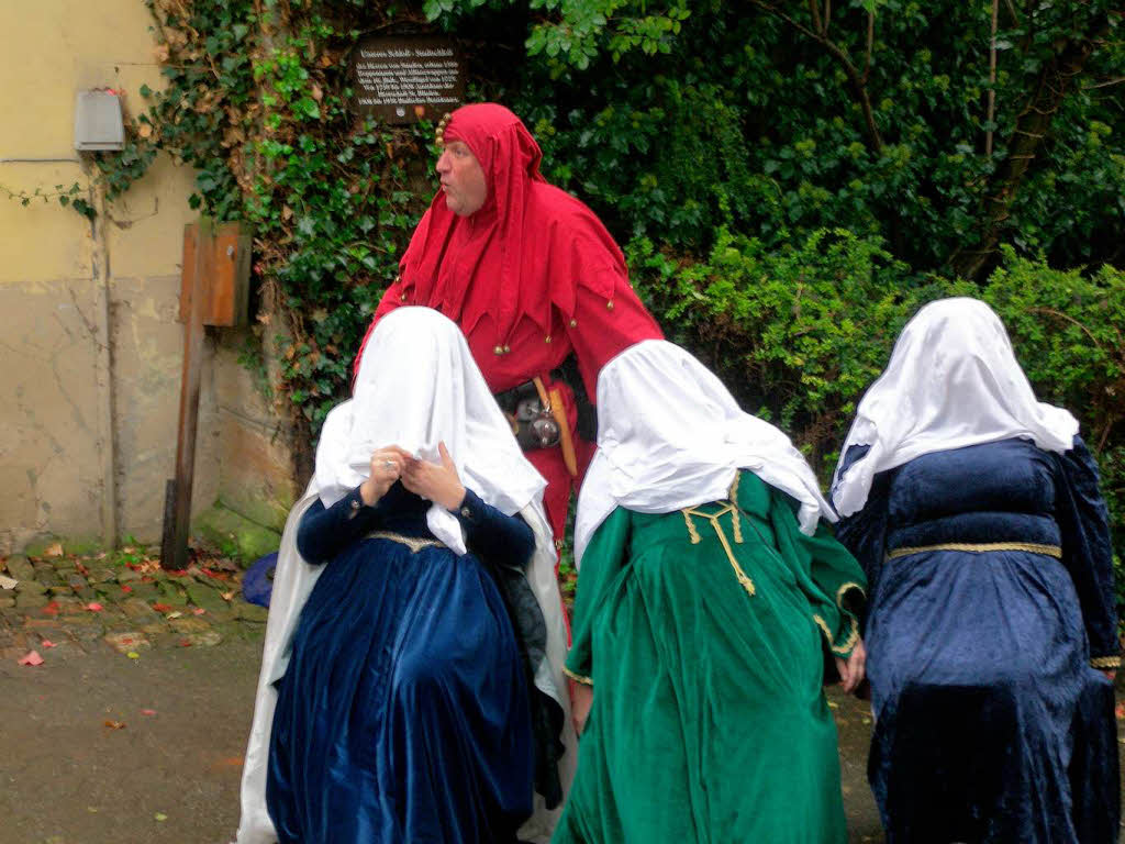 Zeitreise in die Vergangenheit: Rund 600 Akteure verwandeln Staufen bei den STAdtGESchichten in eine groe Bhne.