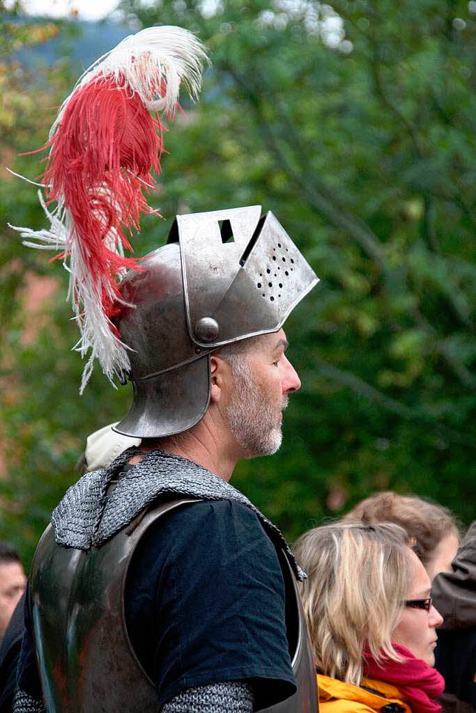 Reise in die Vergangenheit: Rund 600 Akteure verwandeln Staufen bei den STAdtGESchichten in eine groe Bhne.