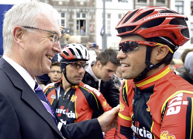 Die beiden verstehen sich: UCI-Chef Pa...oper Alberto Contador am Rande der WM   | Foto: AFP